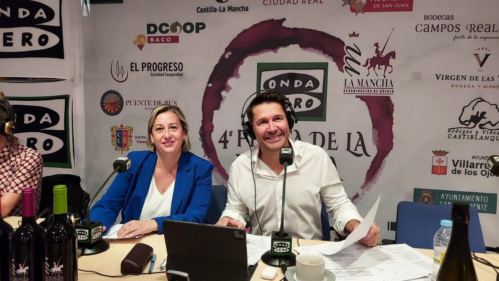 Entrevista a Elena Escobar, en Por Fin no es Lunes IV Fiesta de la Vendimia en La Mancha